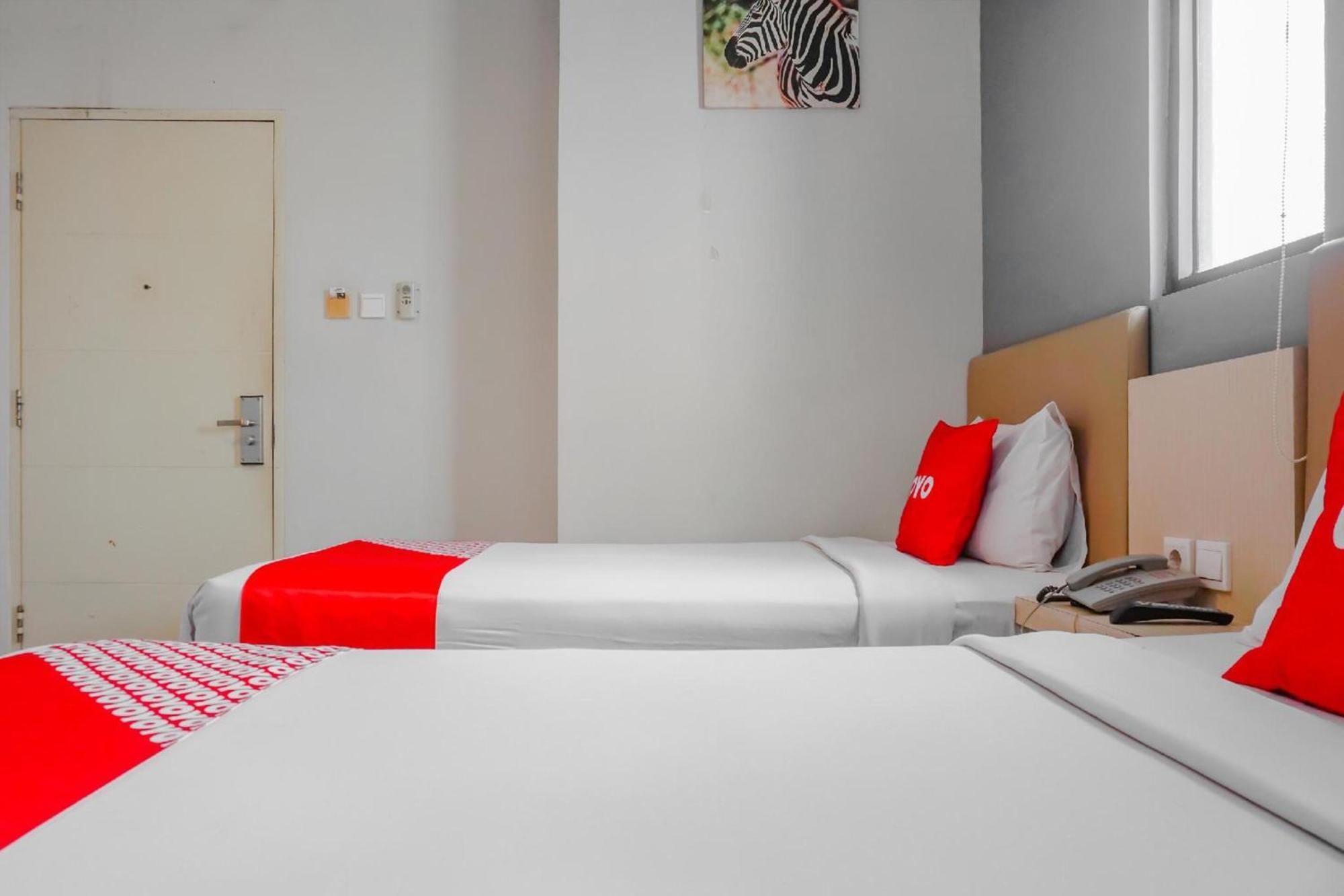 Collection O Hotel Antara Giacarta Esterno foto