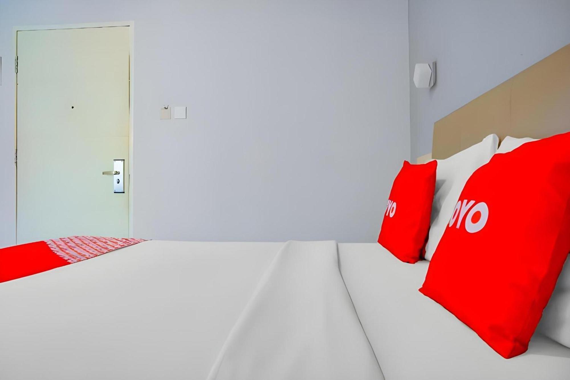 Collection O Hotel Antara Giacarta Esterno foto
