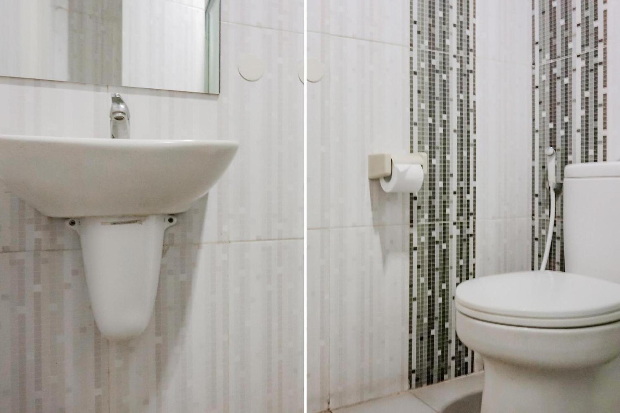 Collection O Hotel Antara Giacarta Esterno foto