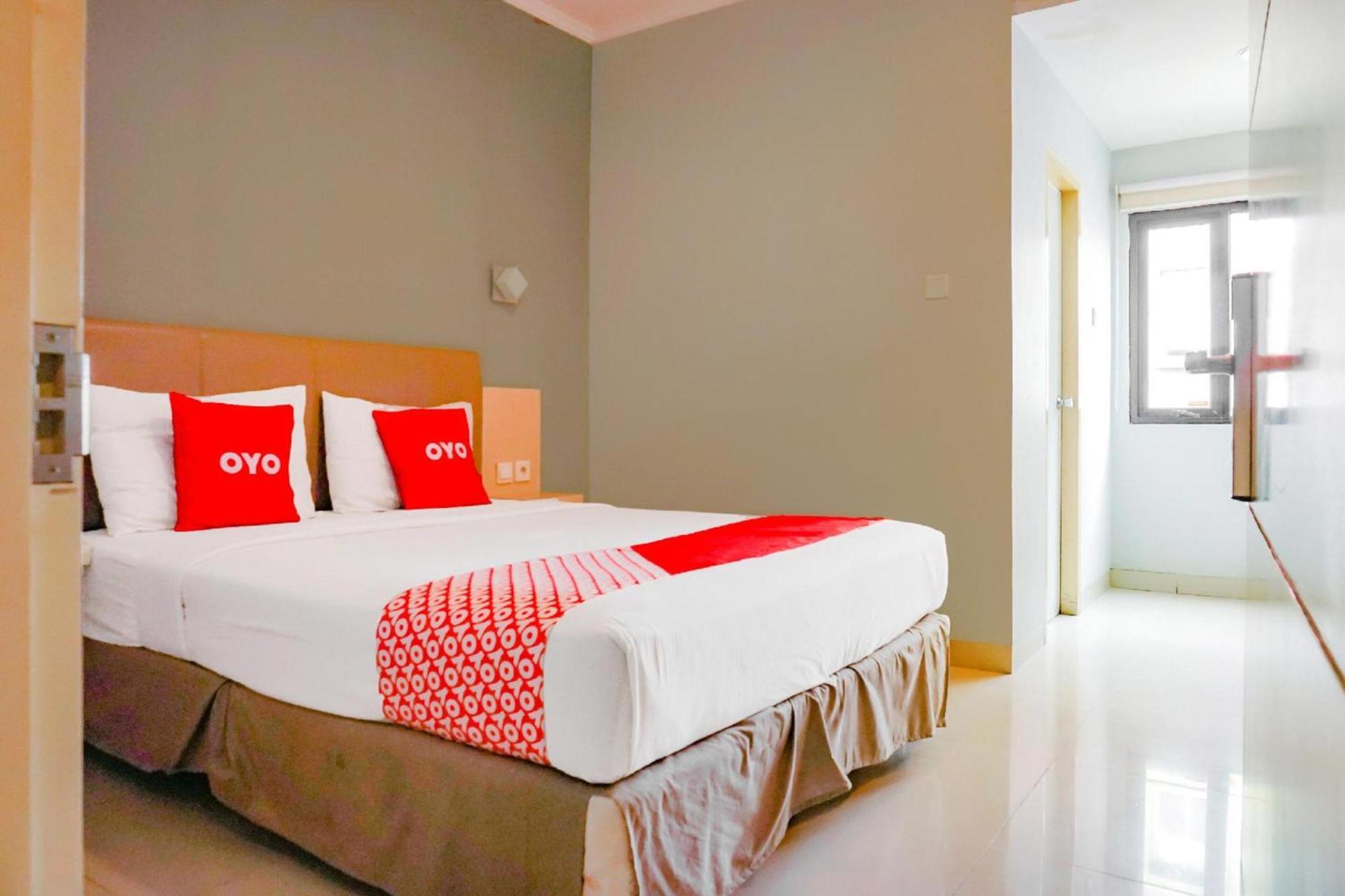 Collection O Hotel Antara Giacarta Esterno foto